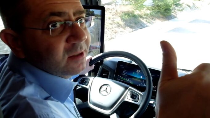 A world premier on the New Mercedes-Benz Actros : PPC Interurban