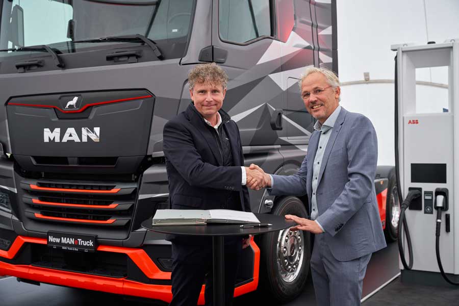 MAN and ABB E-mobility announce R&D cooperation ABB E-mobility and MAN
