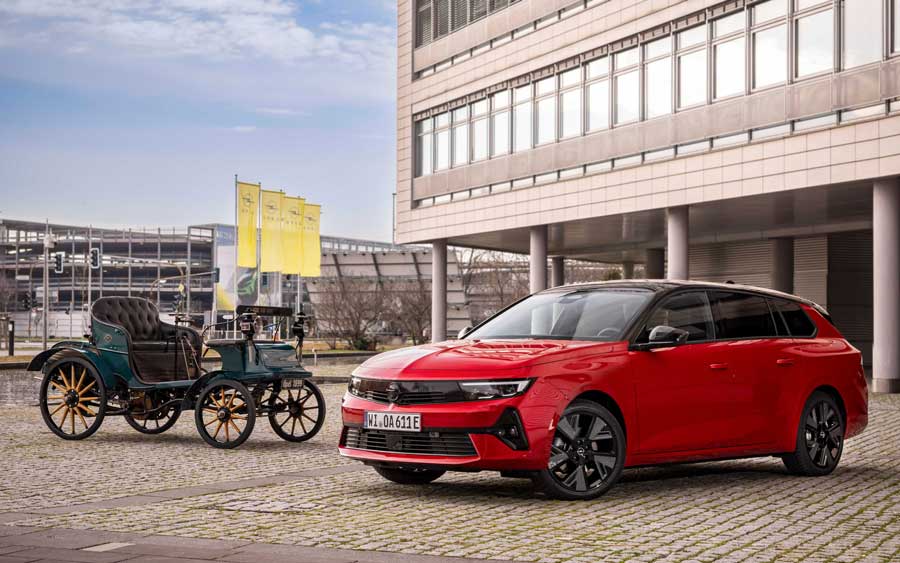 Opel, otomobil üretiminde 125. yılını kutluyor Opel