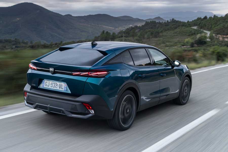PEUGEOT 408