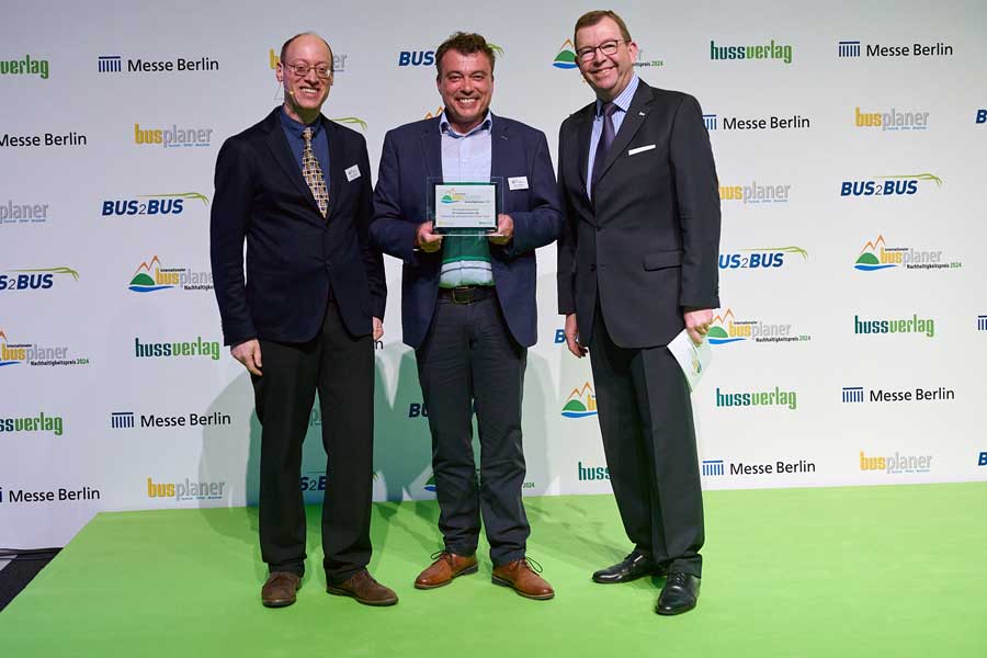 Sustainability award: ZF scores with electric central drive CeTrax 2 dual for commercial vehicles ZF