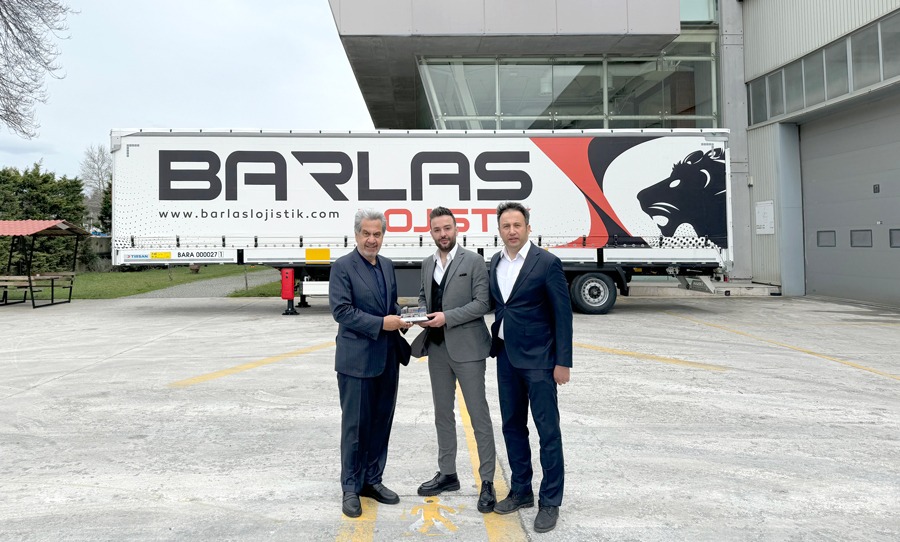 Tırsan’dan Barlas Lojistik’e 30 adet Tenteli Perdeli Multi Ride Tırsan Treyler