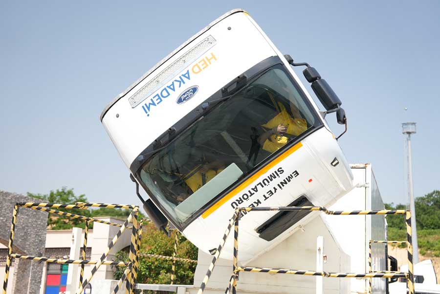 Yolların görünmez kahramanlarına ışık tutan farkındalık kampanyası ICA