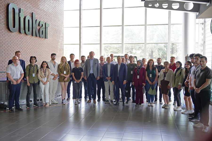 Otokar, üniversite öğrencilerinin gelişimine destek olmayı sürdürüyor Otokar