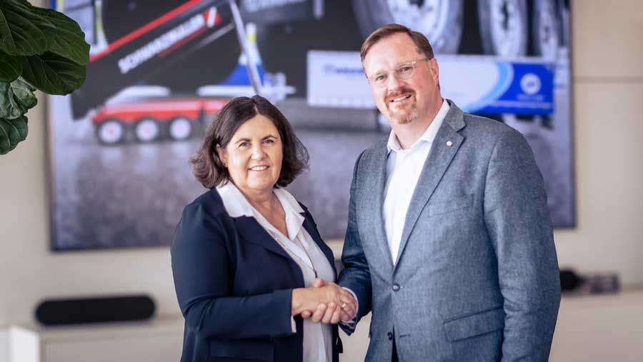 Schwarzmüller, KRONE Ticari Araç Grubu bünyesine stratejik ortak olarak dahil oluyor Krone