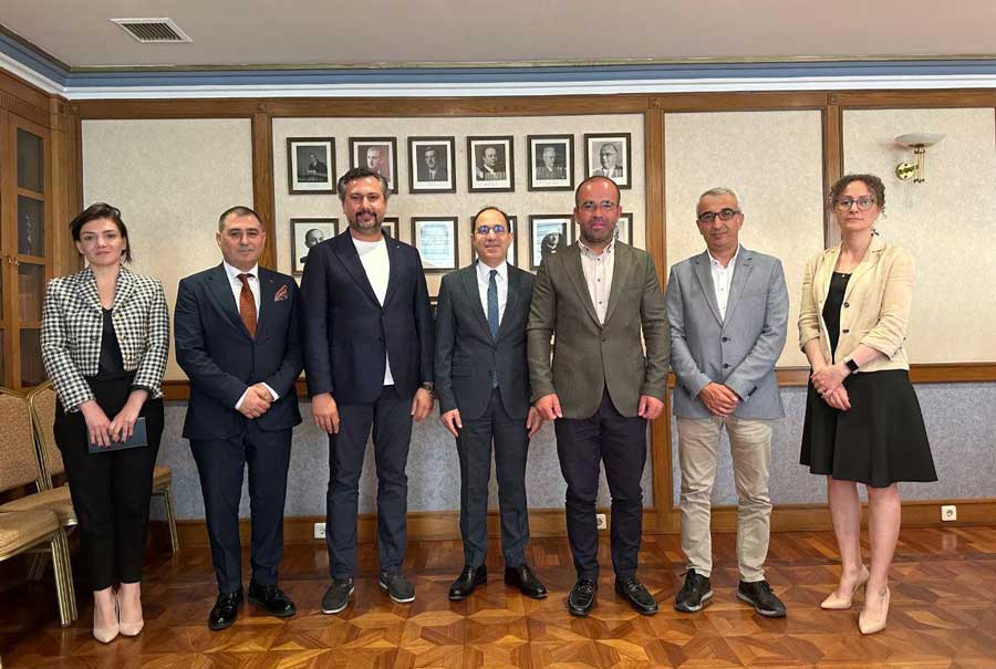 und-moskova-buyukelcimiz-sayin-tanju-bilgic-ve-moskova-ticaret-musavirligimizi-ziyaret-etti- und