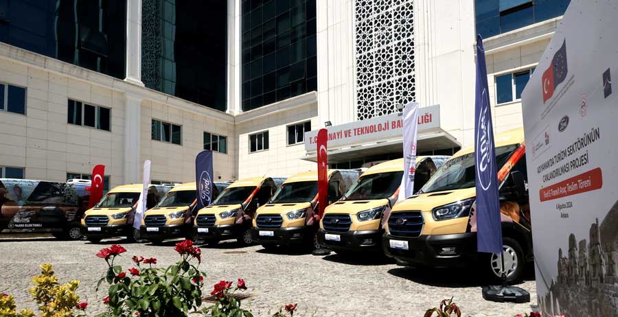 E-Transit ile Ford, Adıyaman’da sürdürülebilir turizmi teşvik ediyor Ford E-Transit