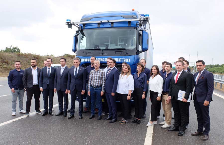 Ford Trucks Özerk Sürüş Geliştirme Kamyonu