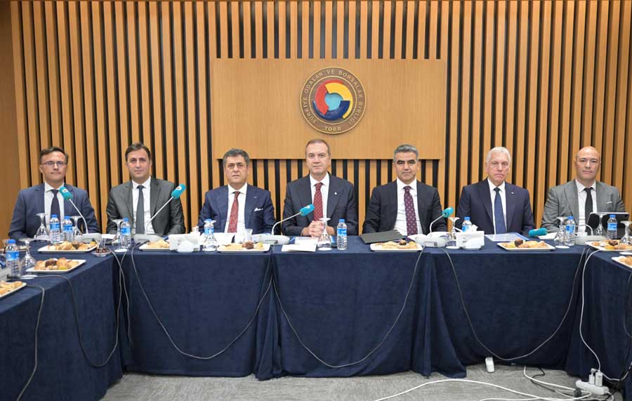 TOBB Ulaştırma ve Lojistik Sektör Meclisi Başkanı Şerafettin Aras: “Türkiye’yi lojistikte global lider yapmak zorundayız” TOBB Ulaştırma ve Lojistik Sektör Meclisi Başkanı Şerafettin Aras