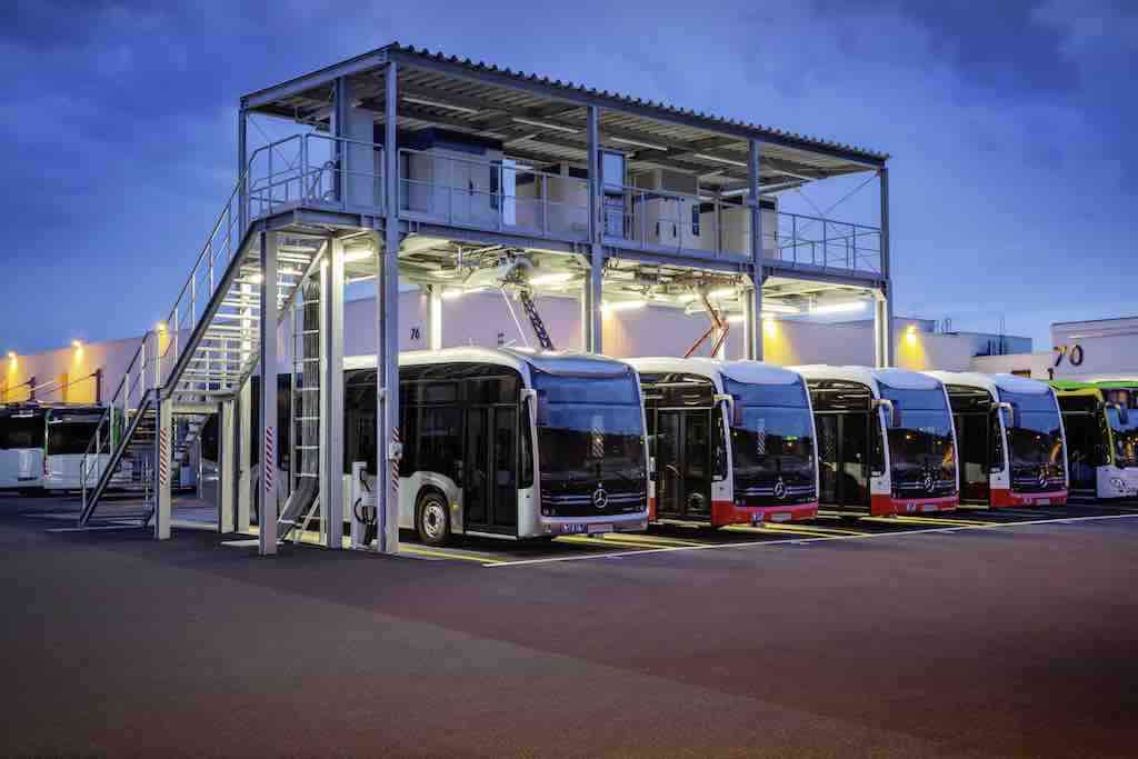 Daimler Buses eMobility Days 2.0’da elektrikli otobüs filoları için en yeni araç geliştirmeleri ve batarya çözümleri tanıtıldı Daimler Buses eMobility Days 2.0