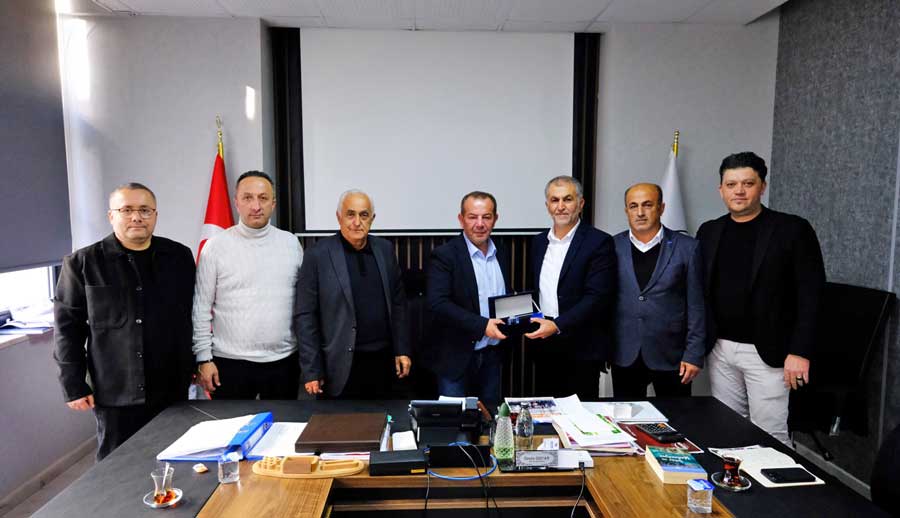 und-heyeti-bolu-belediye-baskani-tanju-ozcan-i-ziyaret-etti--4 UND
