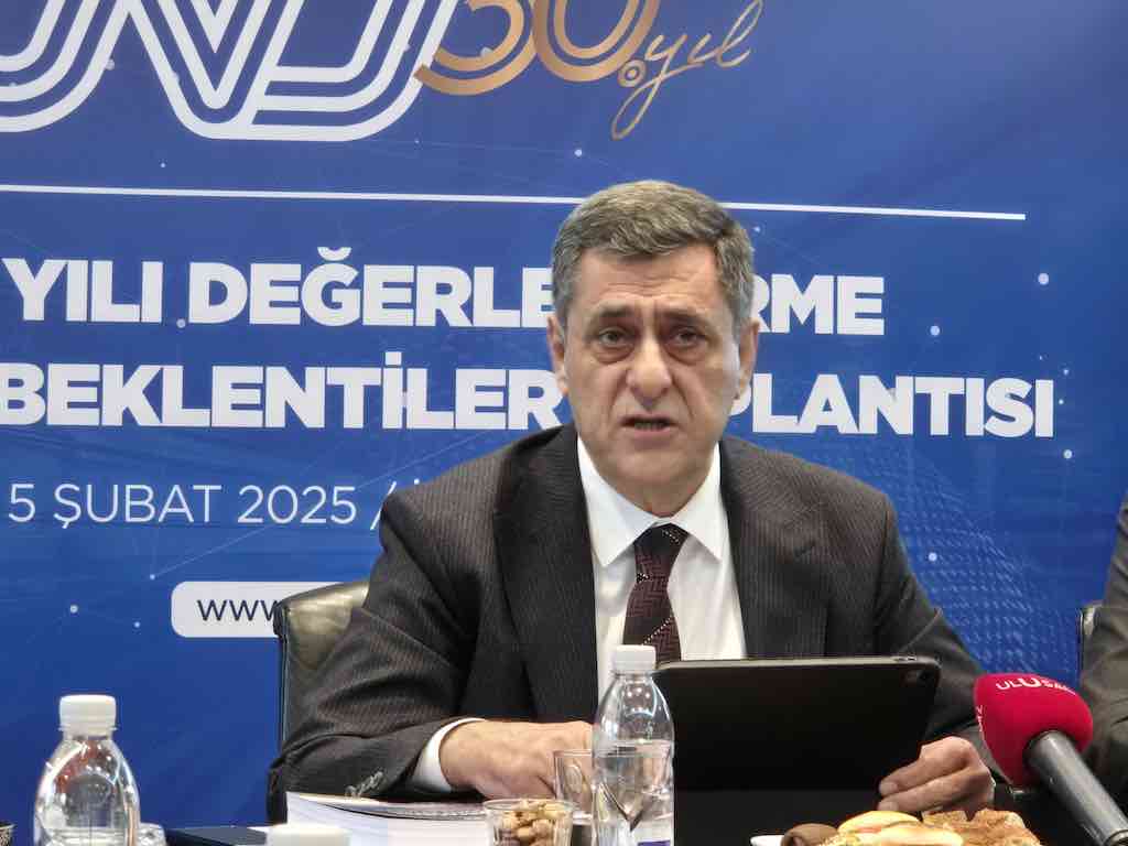 Türkiye, karayolu taşımacılığında yeni bir rekora imza attı UND Yönetim Kurulu Başkanı Şerafettin Aras