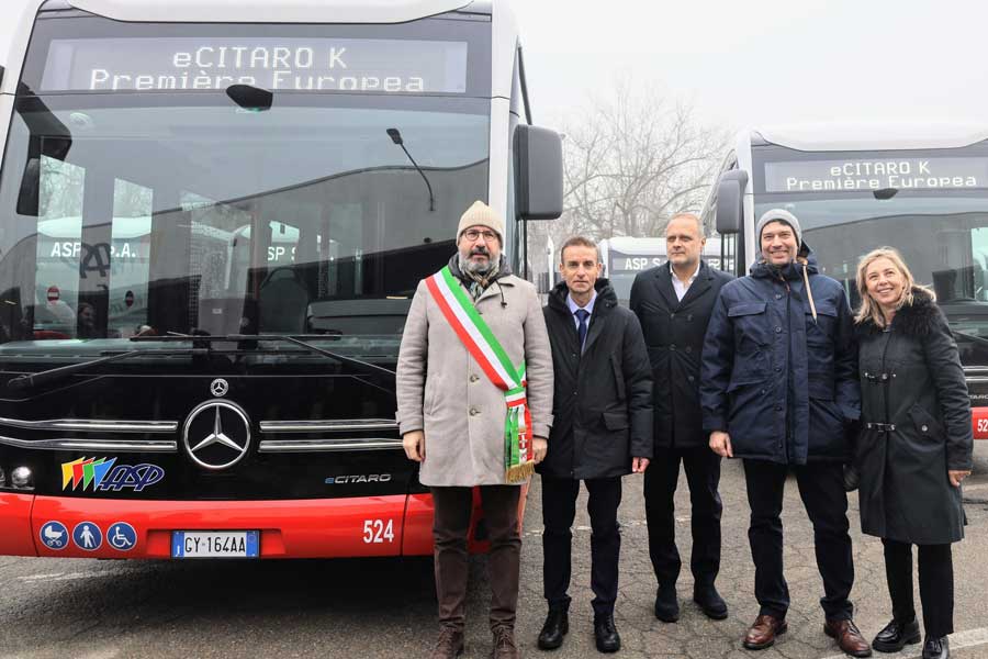 İlk dört Mercedes-Benz eCitaro K otobüs İtalya’nın Piyemonte bölgesindeki Asti’de işletilecek Mercedes-Benz eCitaro K