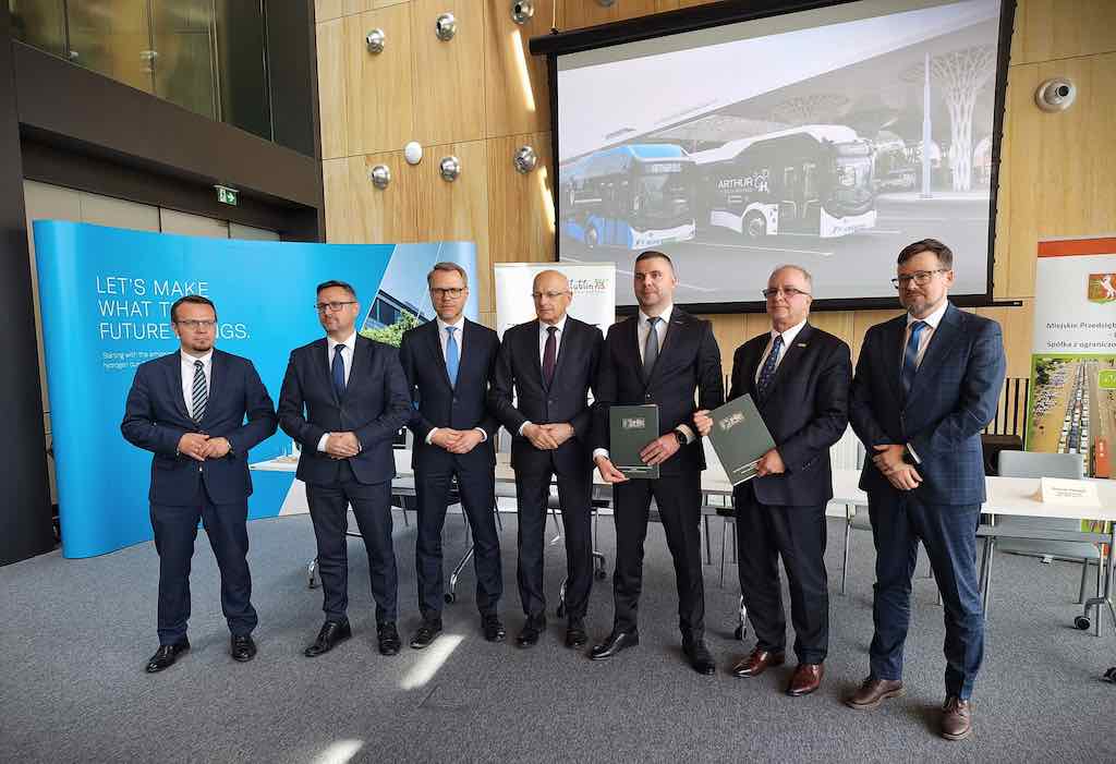 ARTHUR H2 fuel cell bus