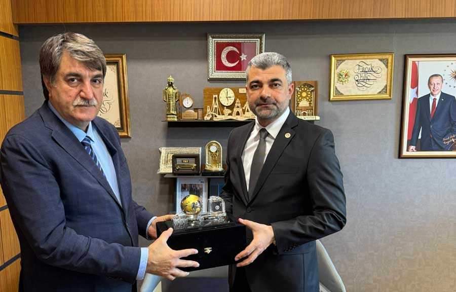 irak-temsilciler-meclisi-baskani-mahmud-meshedani-ye-und-raporu-sunuldu-4 UND