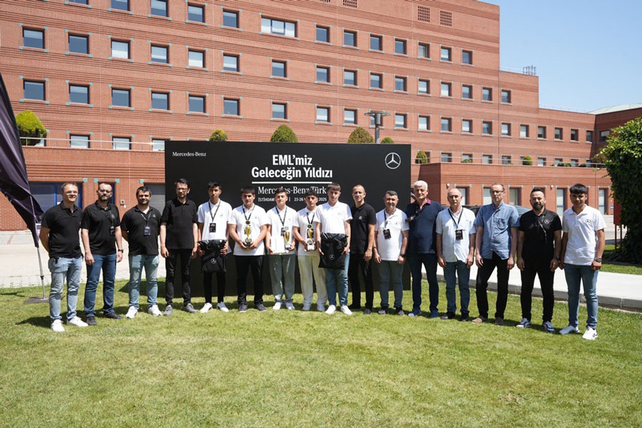 “EML’miz Geleceğin Yıldızı” programıyla 55 öğrenci Mercedes-Benz Türk bayileri ve yetkili servislerinde kariyerine başlıyor EML’miz Geleceğin Yıldızı