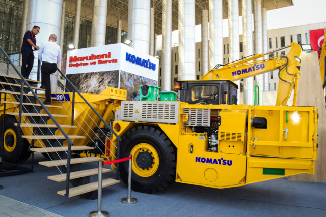 Komatsu HX20