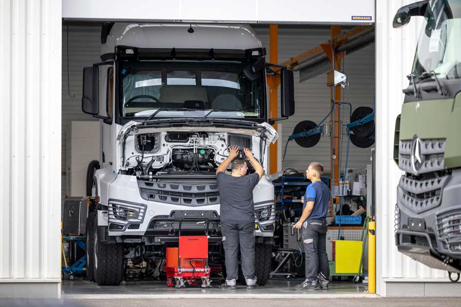 Mercedes-Benz Custom Tailored Trucks