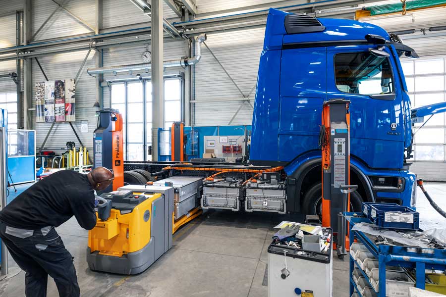 Mercedes-Benz Custom Tailored Trucks