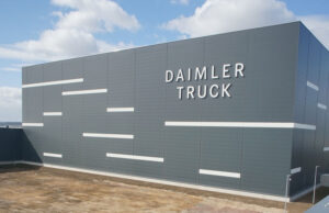 Daimler Truck kurumsal logosu Halberstadt Küresel Parça Merkezi’ne yerleştirildi Daimler Truck