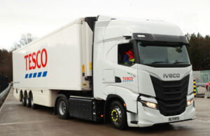 IVECO, İskoçya’daki TESCO için 42 yeni S-Way Doğal Gazlı kamyonla sürdürülebilir lojistiği güçlendiriyor IVECO S-Way Doğal Gaz