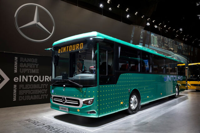 MB_BUSWORLD_25DT254_009 Mercedes-Benz eIntouro
