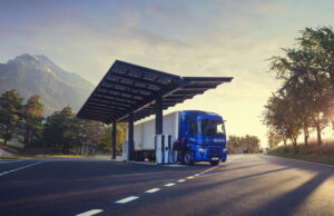 Renault Trucks, Avrupa’daki elektrikli kamyonlar için halka açık şarj merkezlerini haritalıyor Renault Trucks