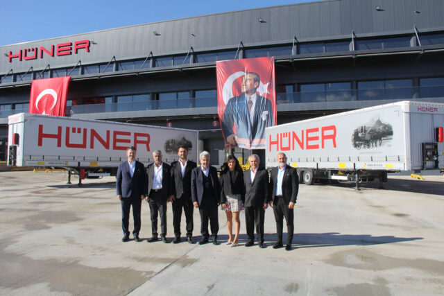 Tirsan-Huner-Teslimat-2 Tırsan Tenteli Perdeli Multi-Ride