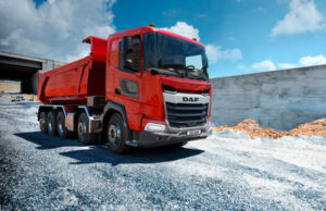 DAF, fabrikada üretilen 10×4 şasiyle ürün yelpazesini genişletiyor DAF 10x4 FAF