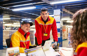 DHL Supply Chain, HappyRobot’un yapay zekâ aracılarıyla operasyonel verimliliği ve müşteri iletişimini iyileştiriyor DHL Supply Chain