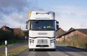 Renault Trucks ve Hugelshofer, yoğun operasyon koşullarında elektrikli kamyonların potansiyelini ortaya koyuyor Renault Trucks E-Tech T