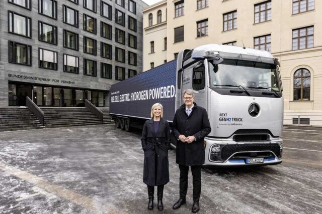 Daimler Truck CEO'su Karin Rådström