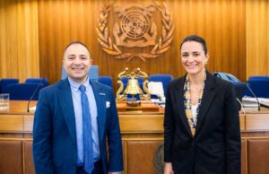 Arkas Bunker ve DB Tarımsal Enerji, Türkiye’yi IMO Platformu’nda sürdürülebilir denizcilik vizyonuyla temsil etti Arkas Bunker Sürdürülebilirlik Müdürü Erdinç Altun ve DB Tarımsal Enerji Kurumsal İletişim ve Sürdürülebilirlik Müdürü Pınar Kılınç