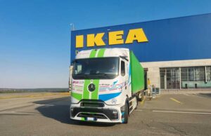 IKEA, İtalya’da karayolu taşımacılığının karbonsuzlaştırılmasını hızlandırıyor Mercedes-Benz eActros 600