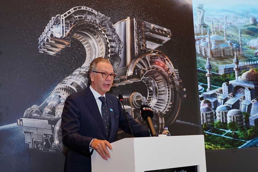 Messe Frankfurt Mobilite & Lojistik Başkan Yardımcısı ve Automechanika Marka Müdürü Michael Johannes