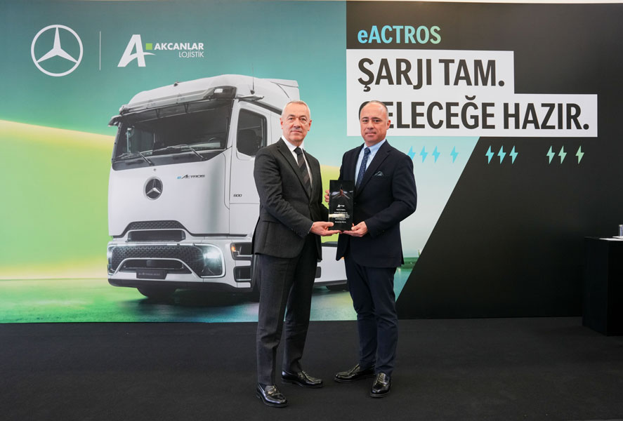 Mercedes-Benz Türk Kamyon Pazarlama ve Satış Direktörü Alper Kurt