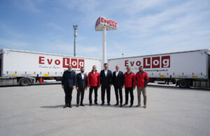 EvoLog Lojistik’ten 150 adetlik Tırsan Tenteli Perdeli Multi-Ride yatırımı EvoLog Lojistik