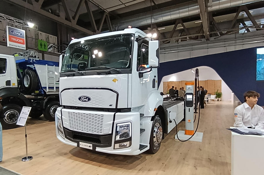 Ford Trucks F-LINE E