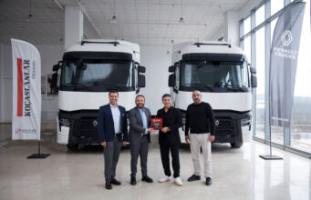 İstanbul Lojistik’e 20 adet Renault Trucks T480 çekici Renault Trucks