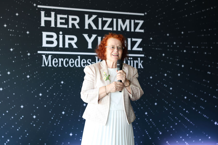 Çağdaş Yaşamı Destekleme Derneği Genel Başkanı Prof. Dr. Ayşe Yüksel