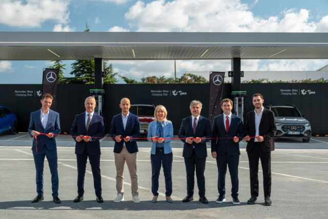 En-Yakit_Mercedes-Benz_Ilk-Istasyon_Toplu- En Yakıt