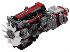 Mack Trucks, ACT Expo’da yeni EPA 2027 uyumlu Mack MP13 motorunu tanıttı Mack MP13