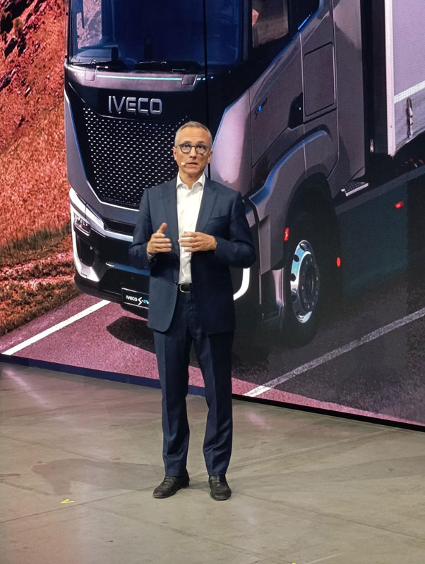 Iveco Group Kamyon İş Birimi Başkanı Luca Sra