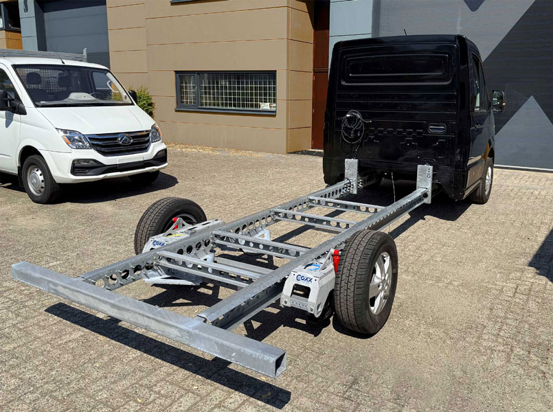 Coxx X-Low chassis