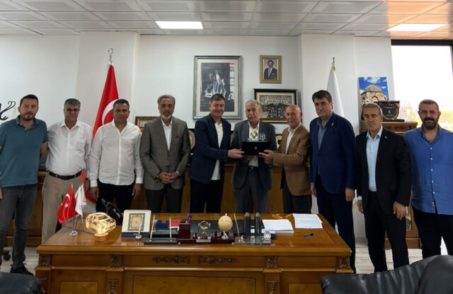 kiziltepe-ticaret-ve-sanayi-odasi-ile-und-arasinda-ofis-tahsis-protokolu-imzalandi-21269-2 UND