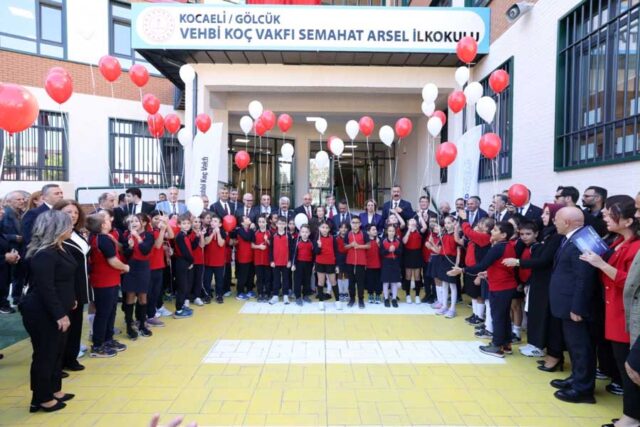 Ford-Otosan-ve-Vehbi-Koc-Vakfi_3 Vehbi Koç Vakfı Semahat Arsel İlkokulu