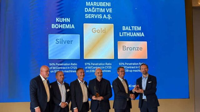 Komatsu’dan-Marubeni-Dağıtım-ve-Servis’e-Büyük-Ödül_01