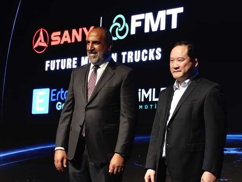 FMT Yönetim Kurulu Başkanı Mustafa Tokgöz ve SANY Group Direktörü ve SANY Ağır Kamyon Başkanı Liang Linhe