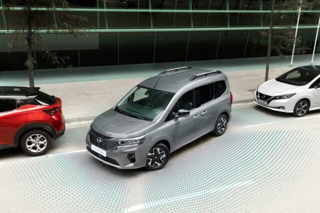 Nissan_TOWNSTAR_EV_COMBI_024_LR Nissan TOWNSTAR