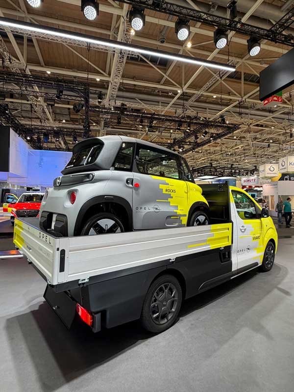 Opel Vivaro Kamyonet
